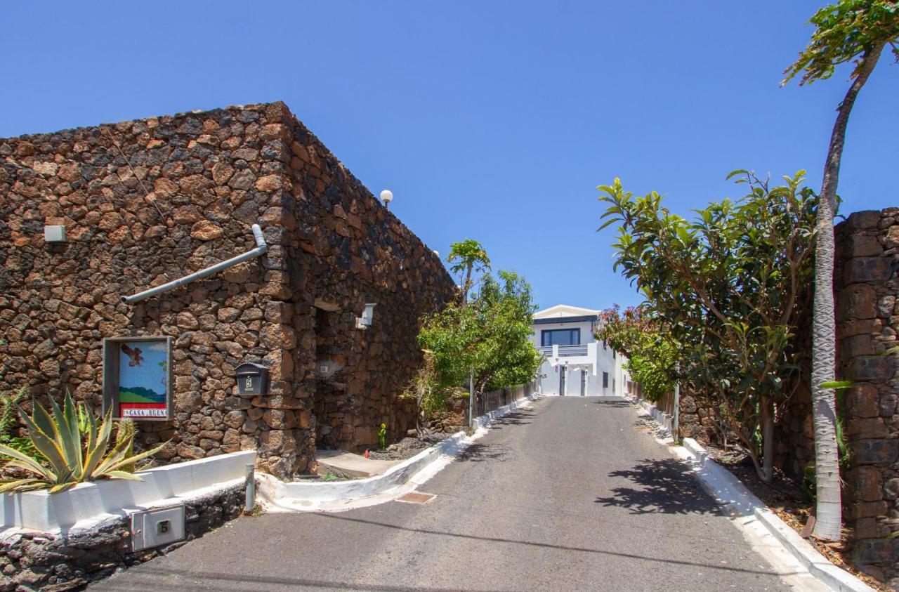 Casa Buena Villa Tias Exterior photo